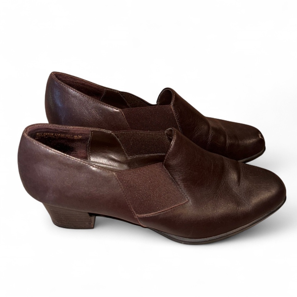 Laura Scott Brown Kitten Heel Size 8.5